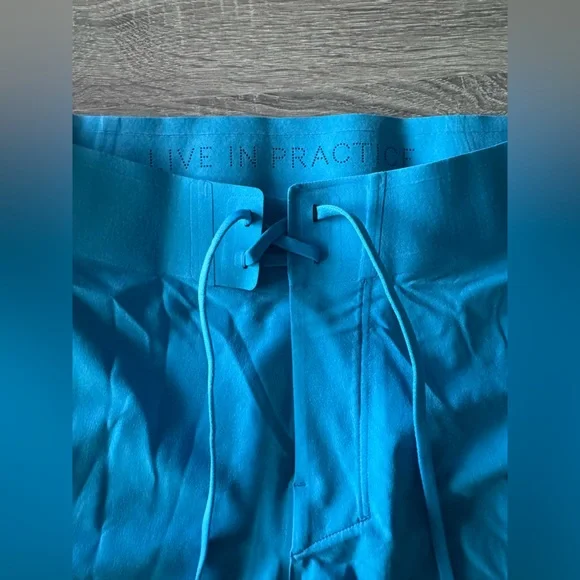 Lululemon Men's Current State Board Shorts lululemon (34) 9" - Picture 4 of 7